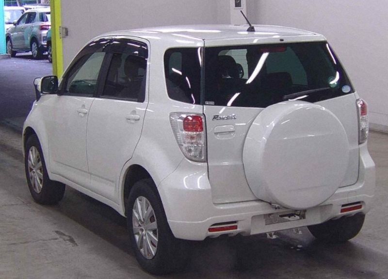  30174  TOYOTA RUSH  2008  