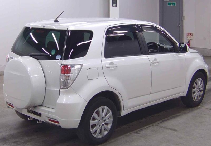  30174  TOYOTA RUSH  2008  