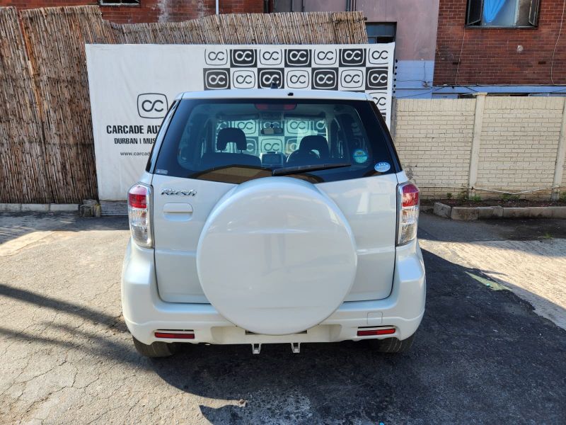  30174  TOYOTA RUSH  2008  