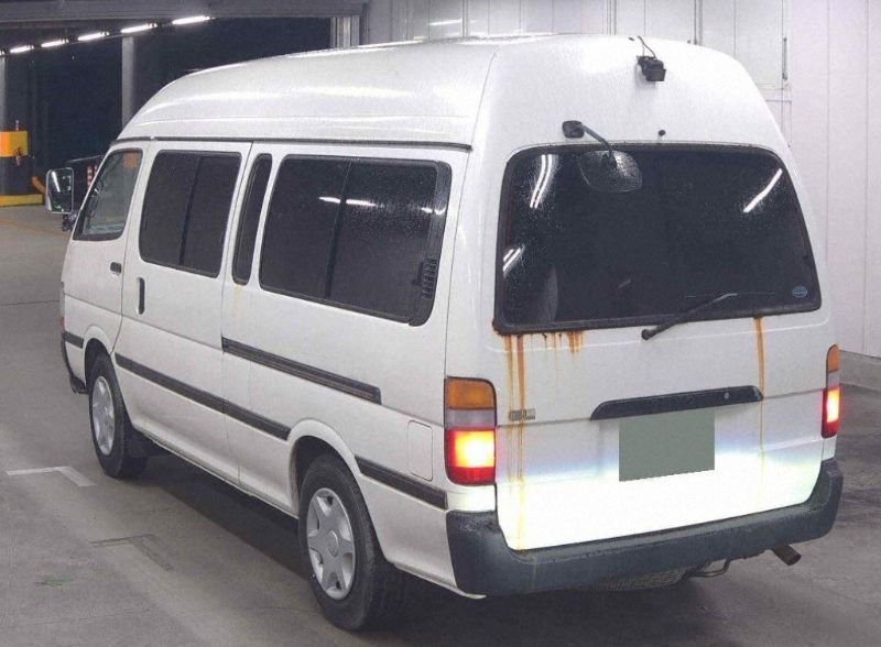 30176  TOYOTA HIACE  2004  