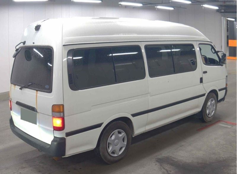  30176  TOYOTA HIACE  2004  
