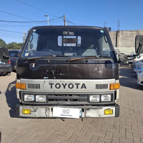  30180  TOYOTA DYNA  1989  