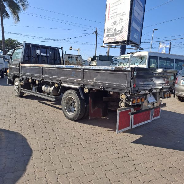  30180  TOYOTA DYNA  1989  