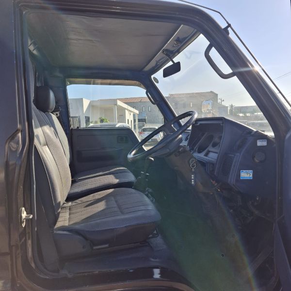  30180  TOYOTA DYNA  1989  