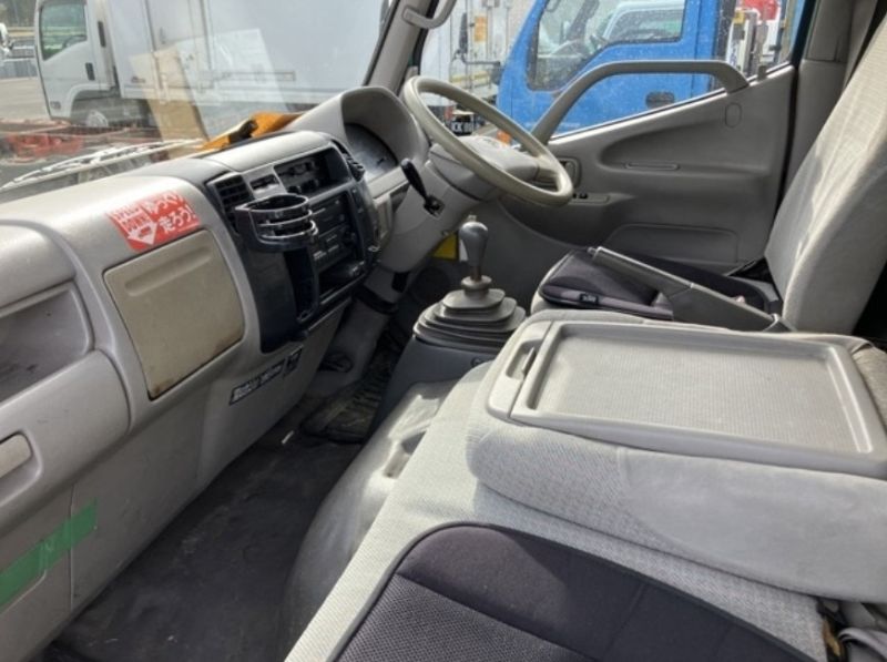  30183  TOYOTA DYNA  2002  