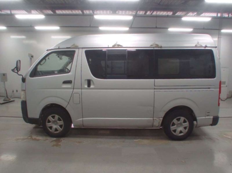  30192  TOYOTA HIACE  2009  