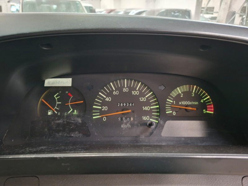  30193  HINO LIESSE BUS  2004  