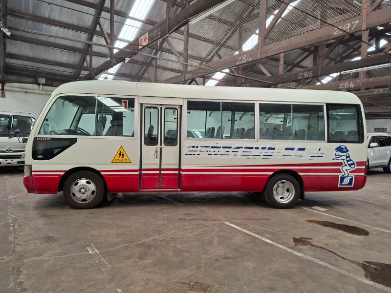  30193  HINO LIESSE BUS  2004  