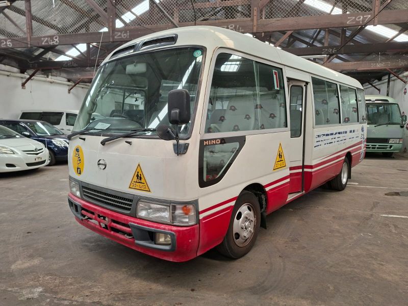  30193  HINO LIESSE BUS  2004 