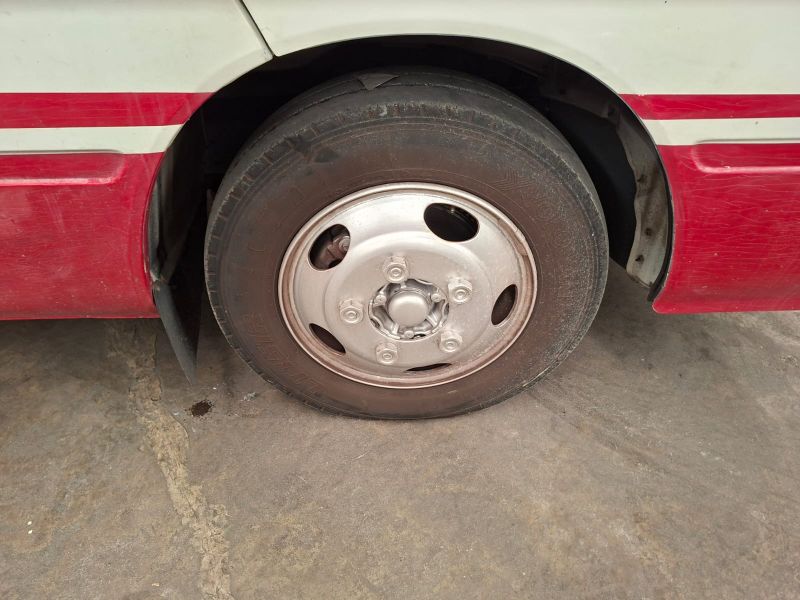  30193  HINO LIESSE BUS  2004  