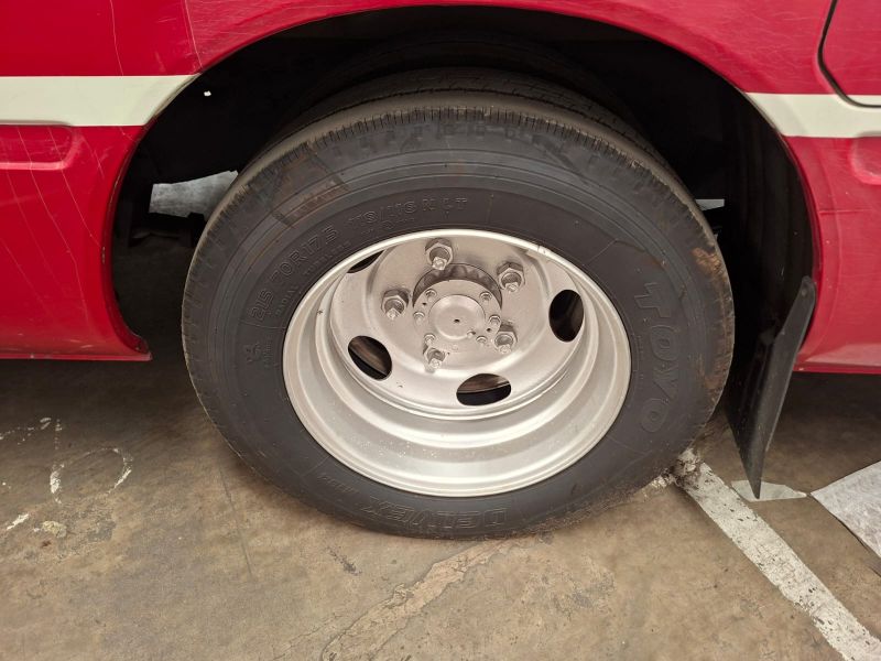  30193  HINO LIESSE BUS  2004  