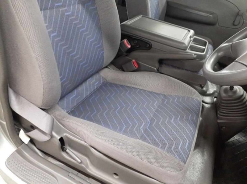  30194  NISSAN CARAVAN  2005  