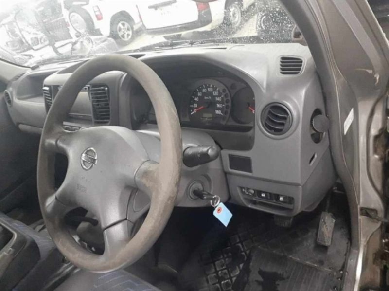  30195  NISSAN CARAVAN  2007  