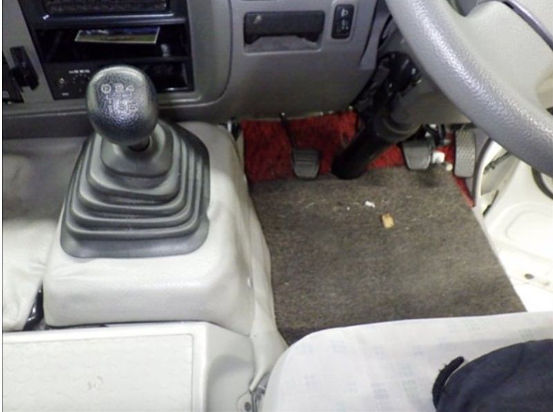  30200  HINO LIESSE BUS  2015  