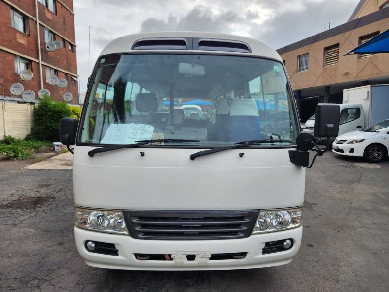  30200  HINO LIESSE BUS  2015  