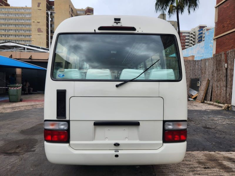  30200  HINO LIESSE BUS  2015  
