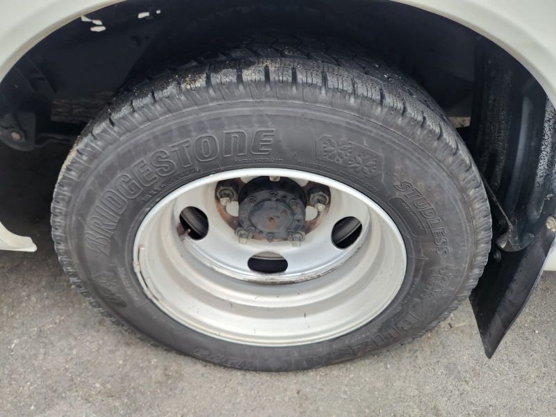  30200  HINO LIESSE BUS  2015  