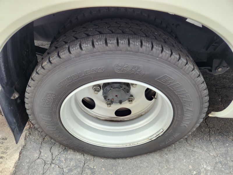  30200  HINO LIESSE BUS  2015  