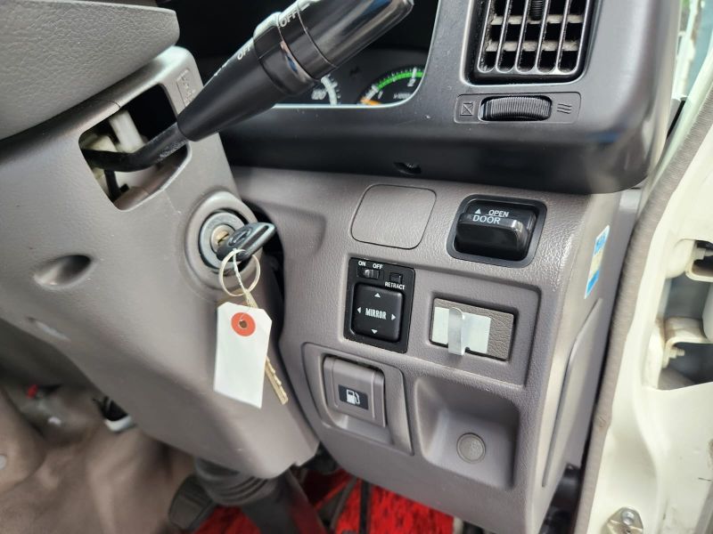  30200  HINO LIESSE BUS  2015  