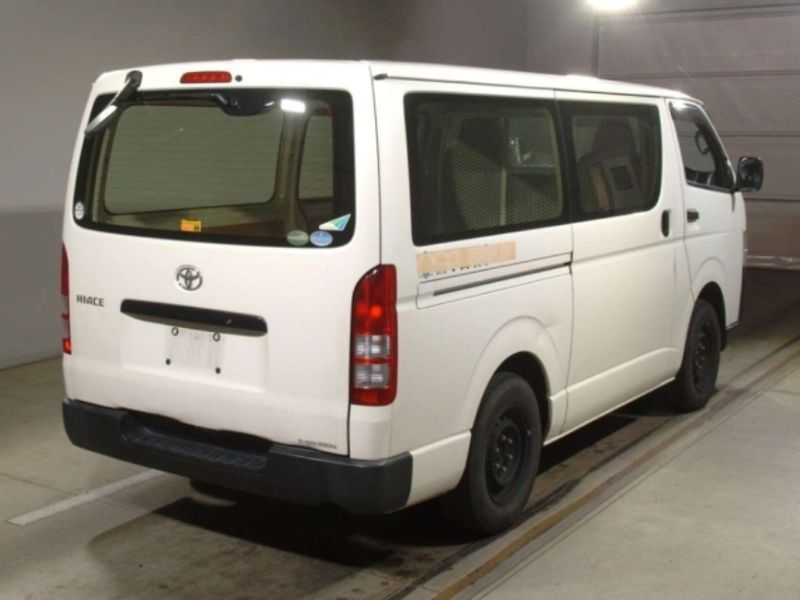  30238  TOYOTA HIACE  2017  