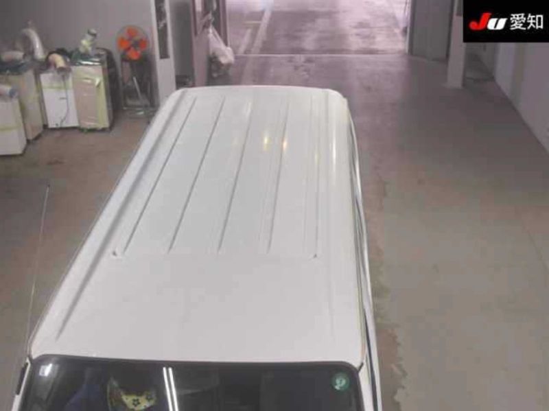  30241  NISSAN CARAVAN  2004  