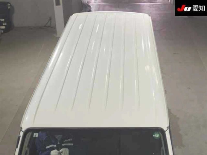  30242  TOYOTA HIACE  2016  