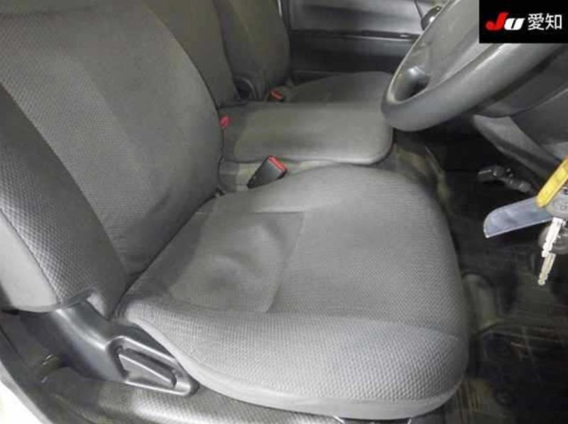  30242  TOYOTA HIACE  2016  