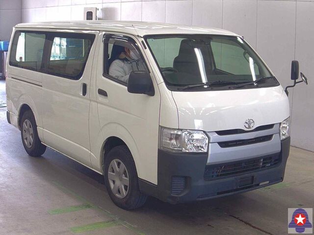  30248  TOYOTA HIACE  2017 