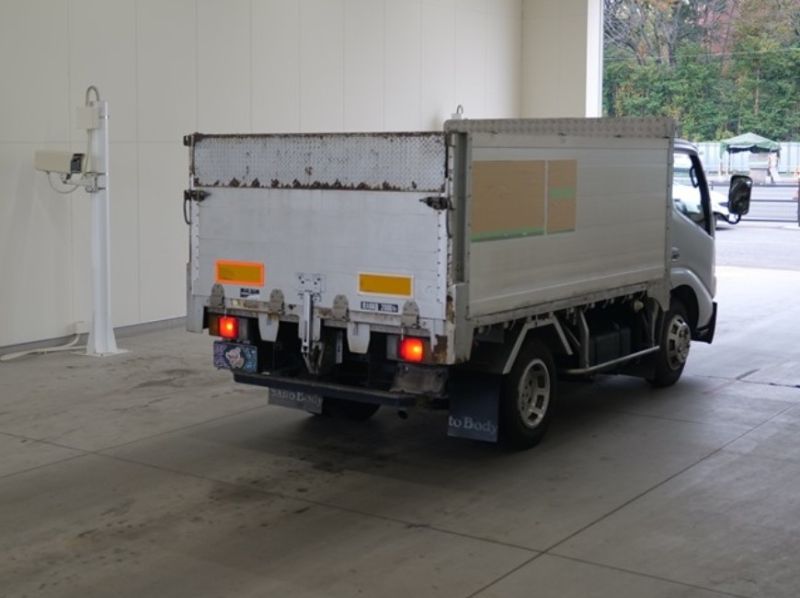  30252  HINO DUTRO  2003  