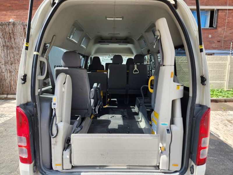  30257  TOYOTA HIACE  2008  