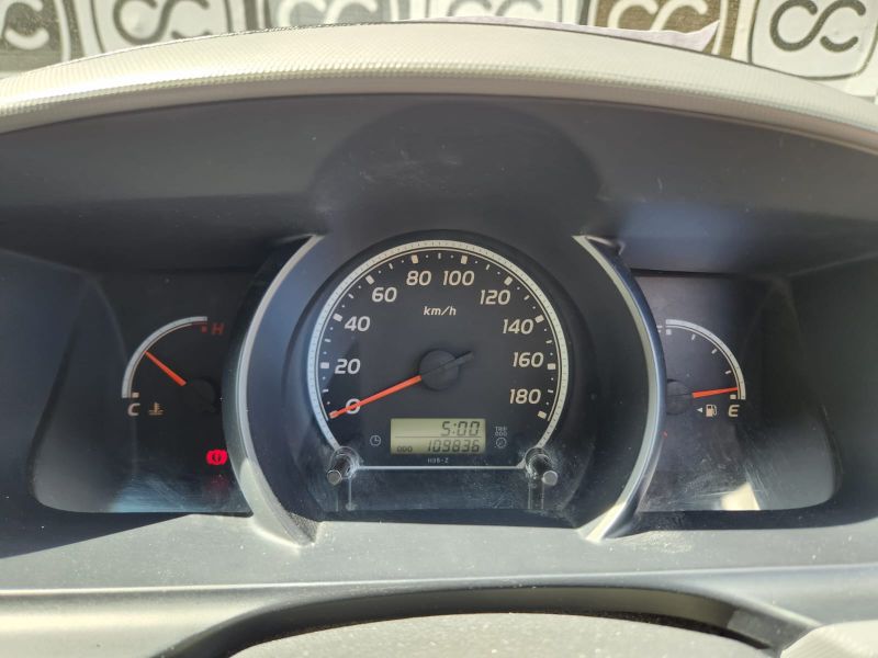  30257  TOYOTA HIACE  2008  