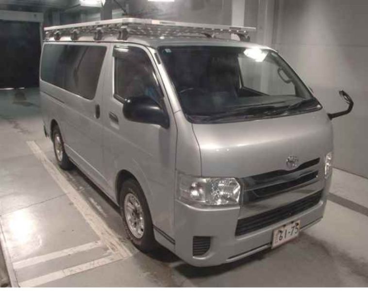  30264  TOYOTA HIACE  2016  
