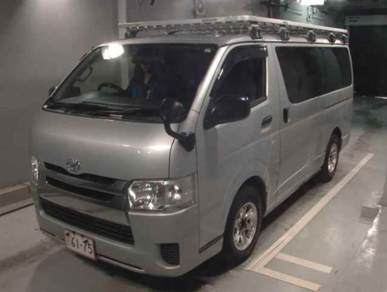  30264  TOYOTA HIACE  2016  