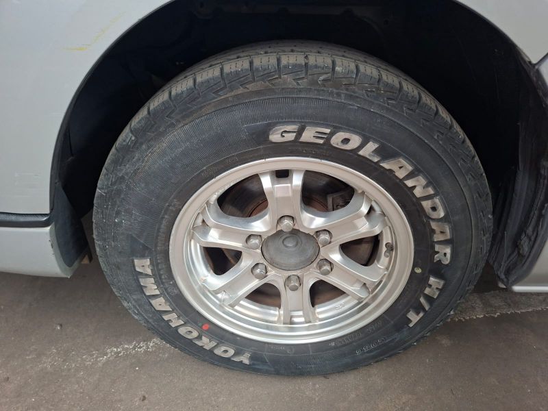  30264  TOYOTA HIACE  2016  