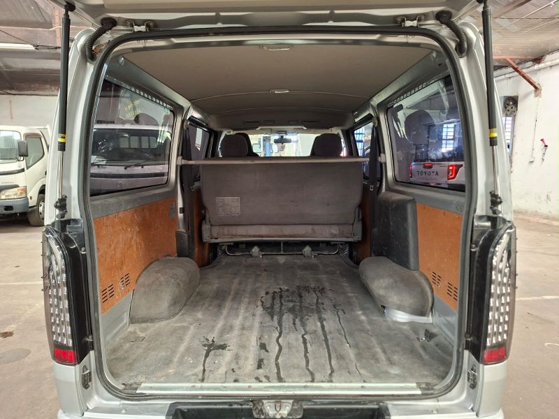  30264  TOYOTA HIACE  2016  