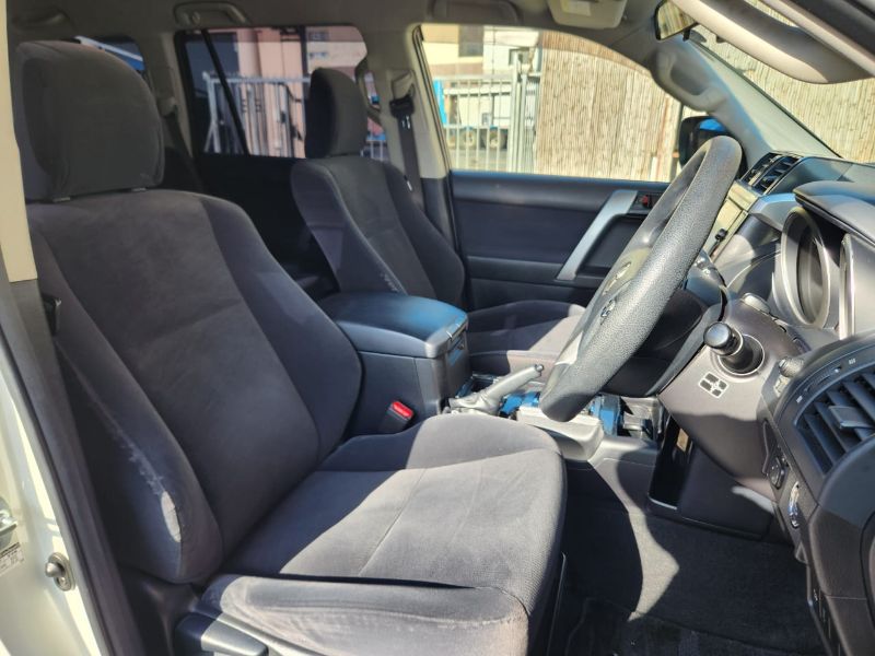  30265  TOYOTA LANDCRUISER PRADO  2017  