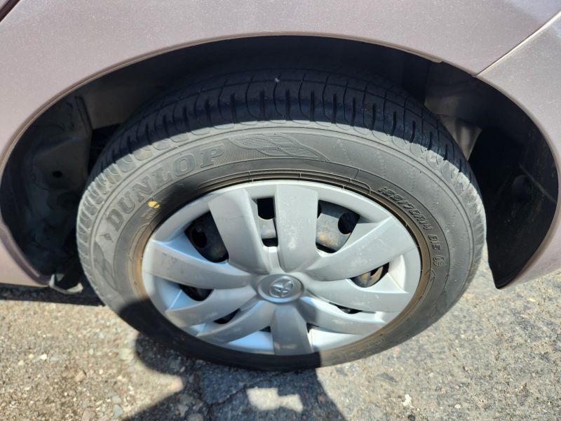  30267  TOYOTA VITZ  2011  