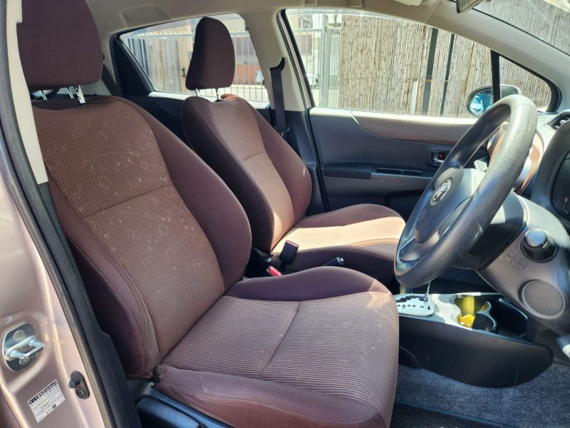  30267  TOYOTA VITZ  2011  