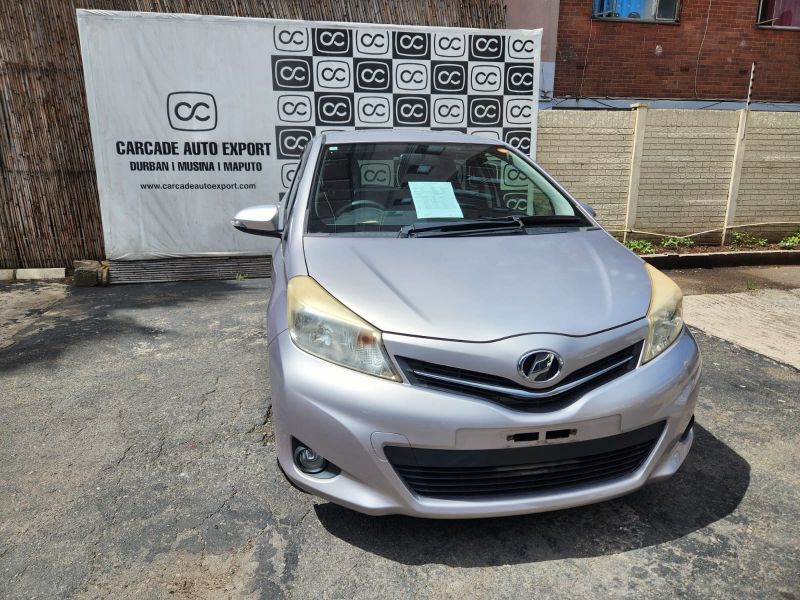  30267  TOYOTA VITZ  2011  