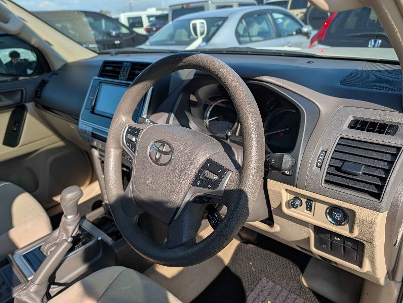  30269  TOYOTA LANDCRUISER PRADO  2021  