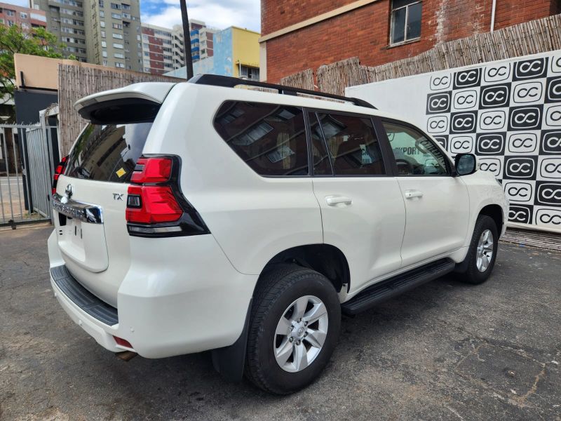  30269  TOYOTA LANDCRUISER PRADO  2021  