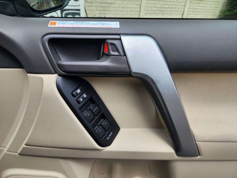  30269  TOYOTA LANDCRUISER PRADO  2021  