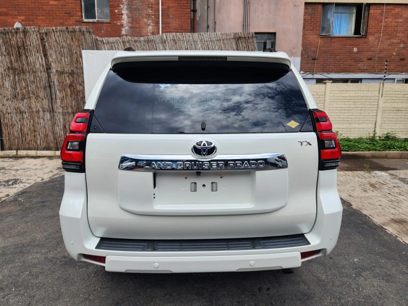  30269  TOYOTA LANDCRUISER PRADO  2021  