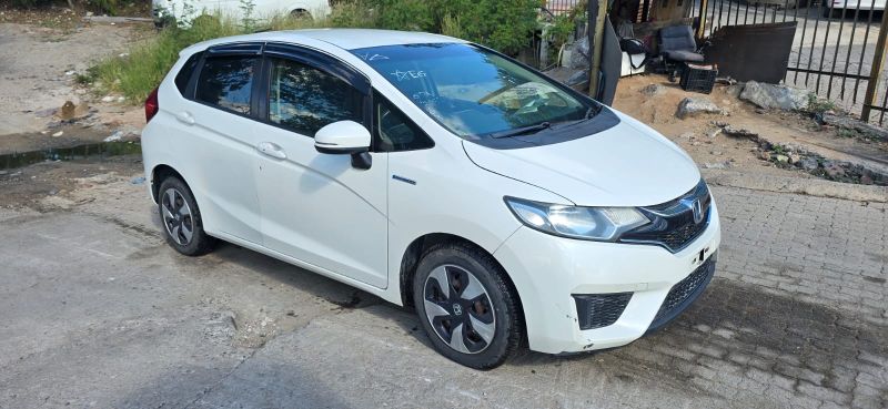  30276  HONDA FIT  2016  