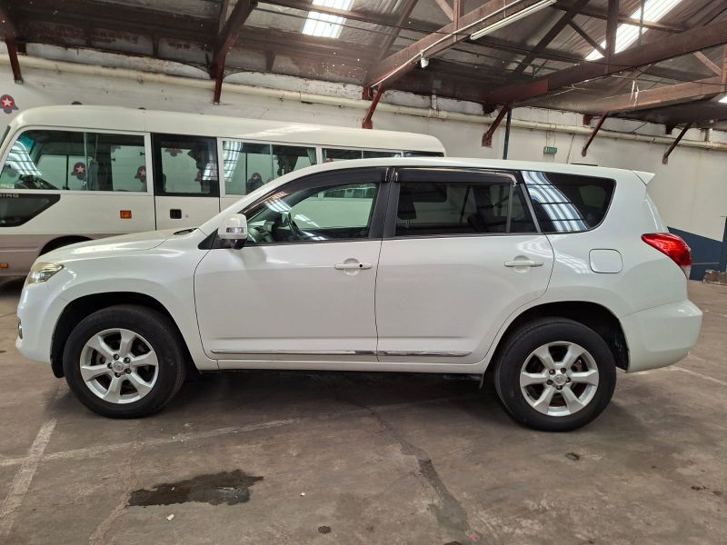  30277  TOYOTA VANGUARD  2010  