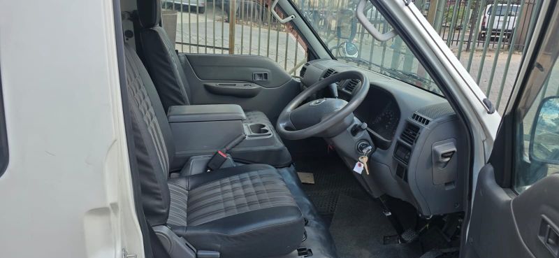  30280  MAZDA BONGO  2017  