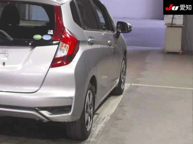  30281  HONDA FIT  2017  