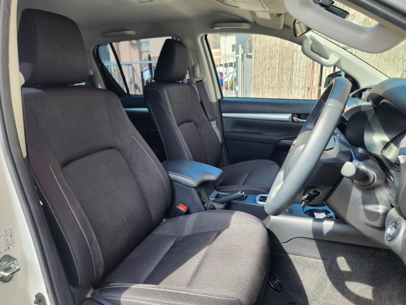  30290  TOYOTA HILUX  2022  