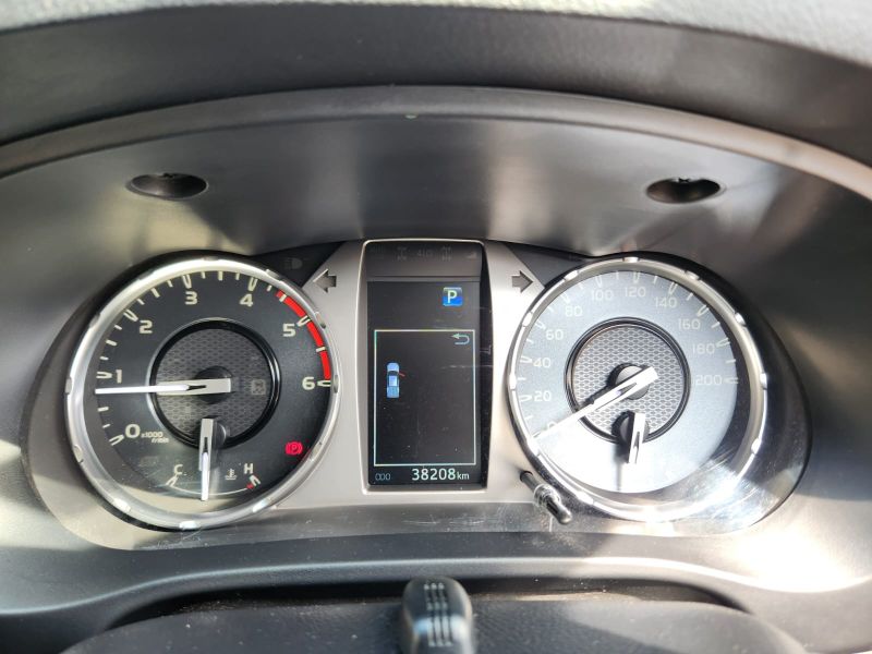  30290  TOYOTA HILUX  2022  