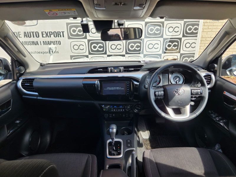  30290  TOYOTA HILUX  2022  